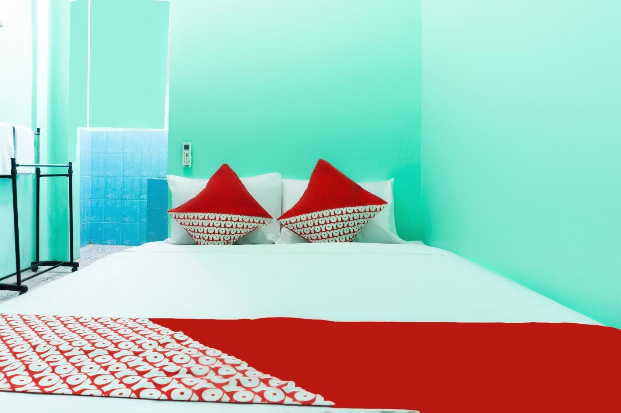 Oyo 3095 Semarapura Homestay Makassar Esterno foto