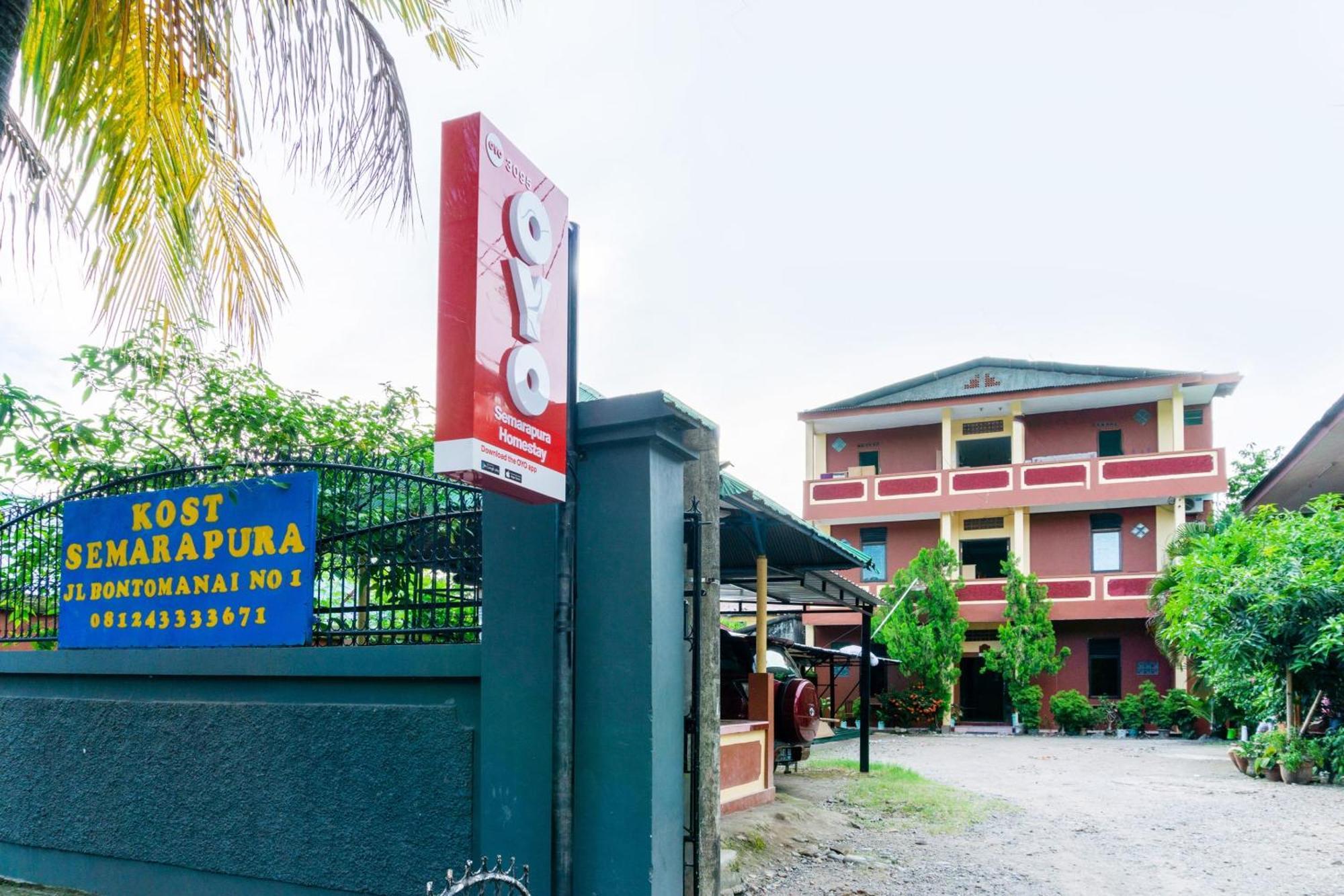 Oyo 3095 Semarapura Homestay Makassar Esterno foto