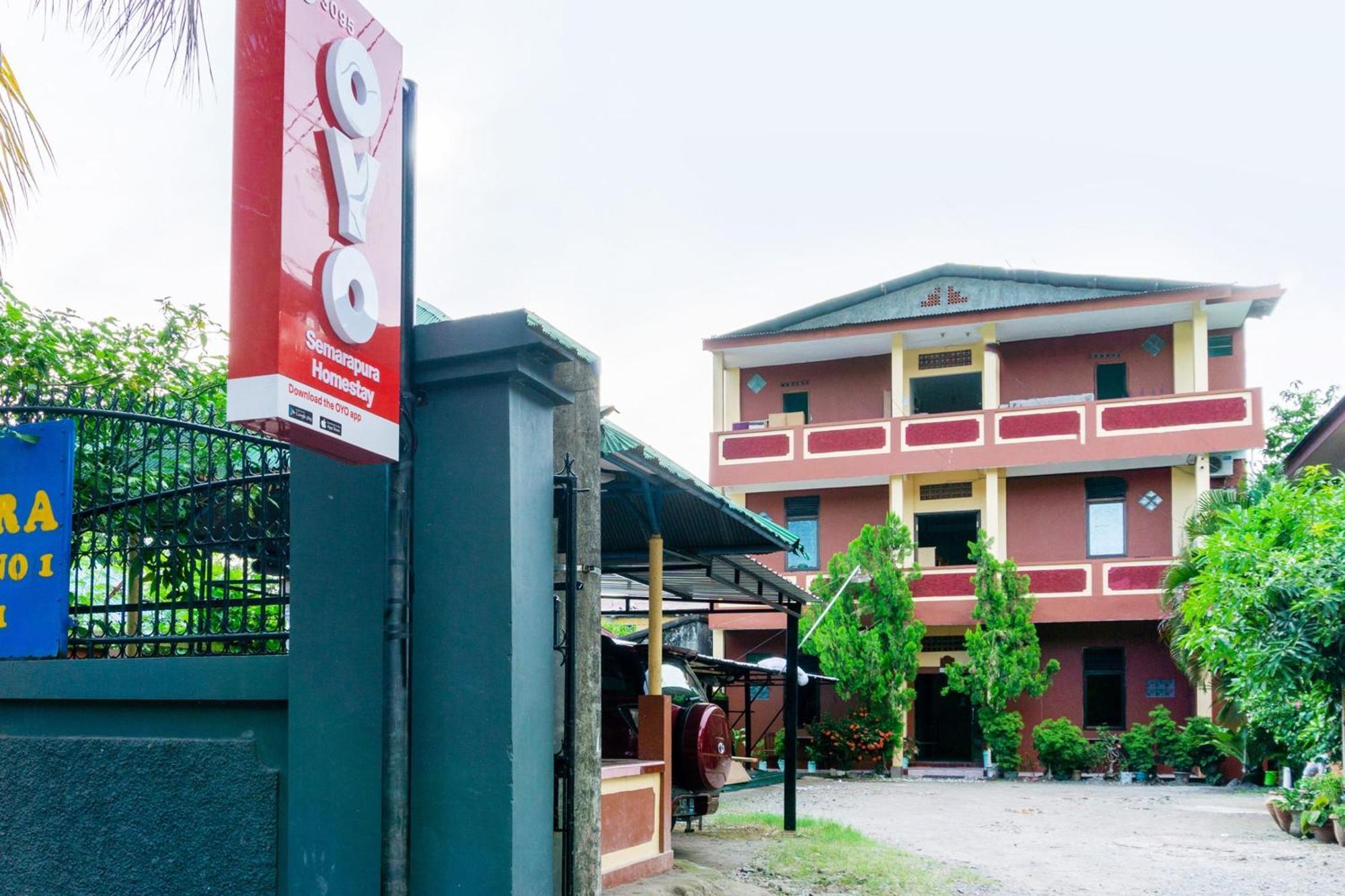 Oyo 3095 Semarapura Homestay Makassar Esterno foto